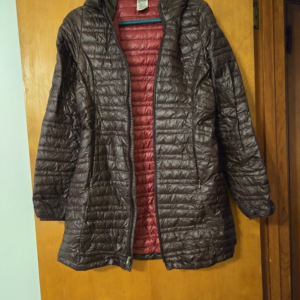 Patagonia Ultralight Fiona Parka Jacket Dark Ruby Puffer Size S